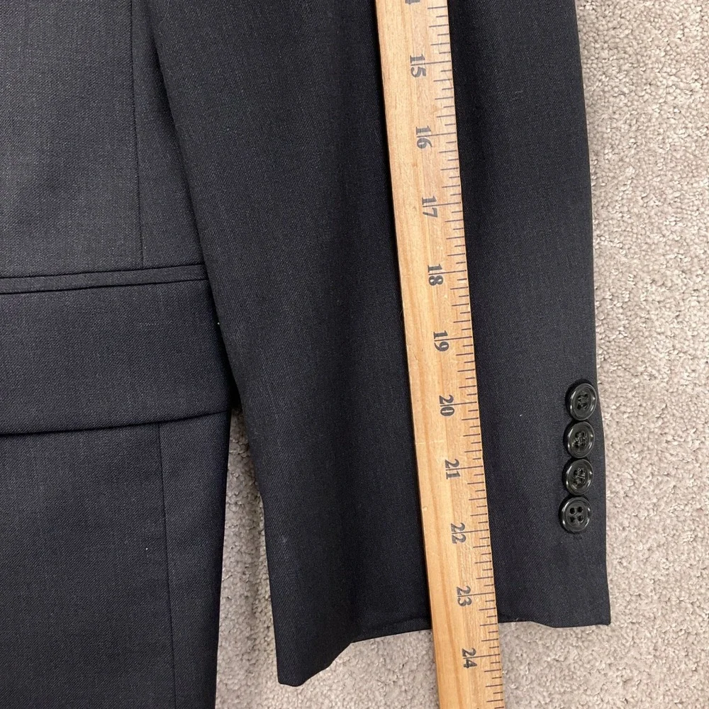 Hart Schaffner Marx Suit Mens 42S 37W 27L Charcoal 2 Button Minimalist Tailored